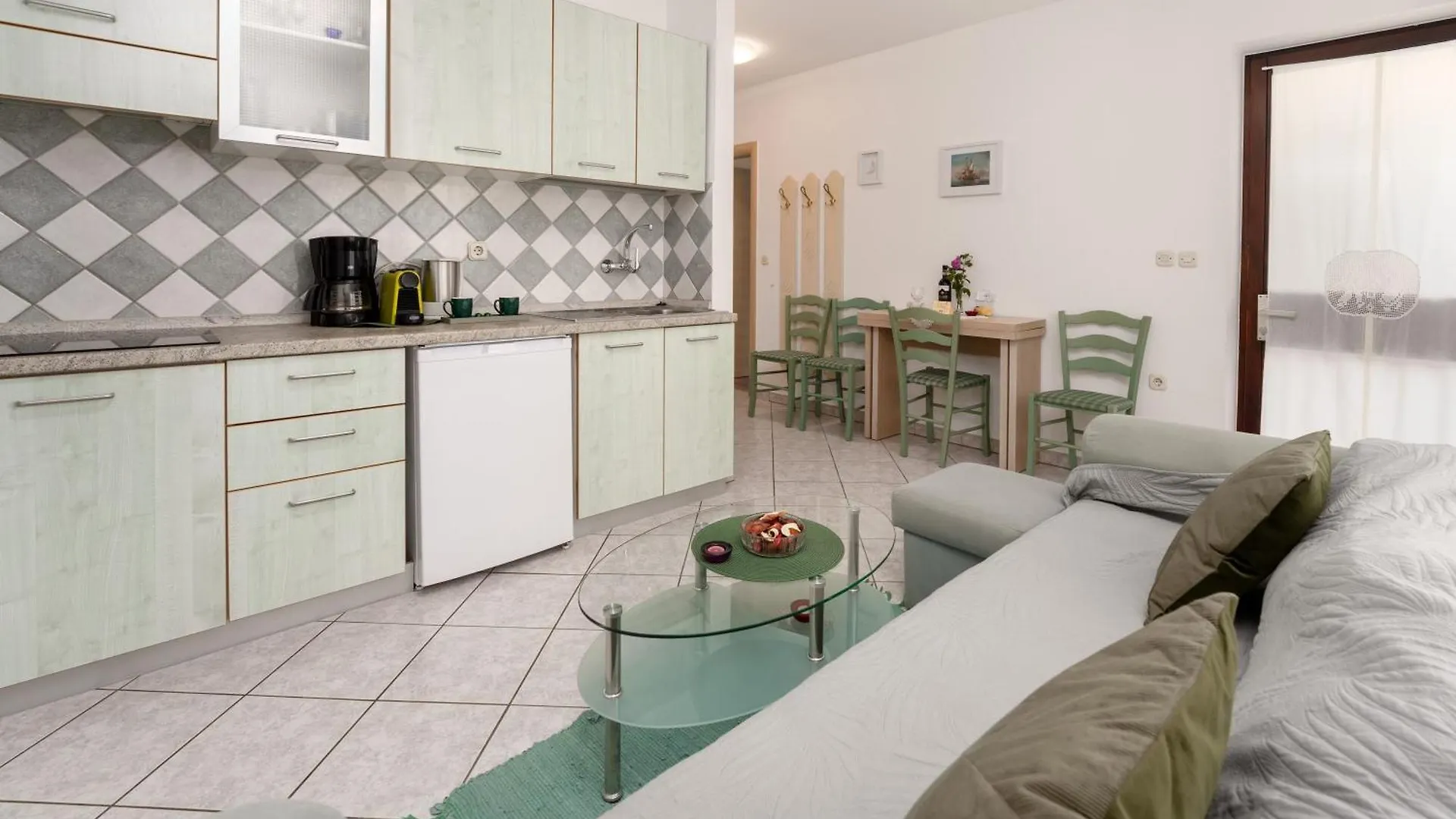 Ferienwohnung Mit Terrasse شقة